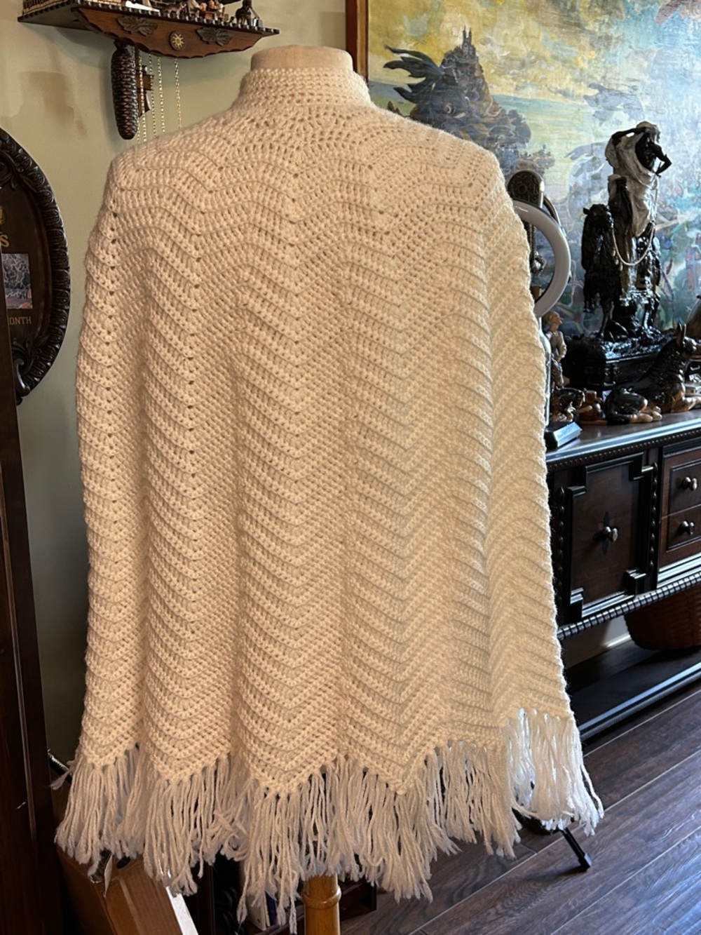 Hand Crochet Ivory Cream pullover Fringe Button-Front Poncho Sweater Sz S/M - Picture 2 of 4